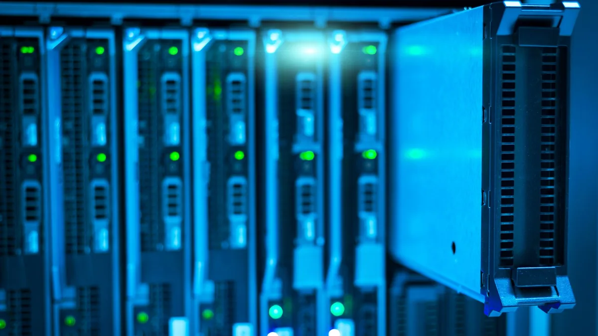 Interfața Plex Media Server cu un avertisment de securitate